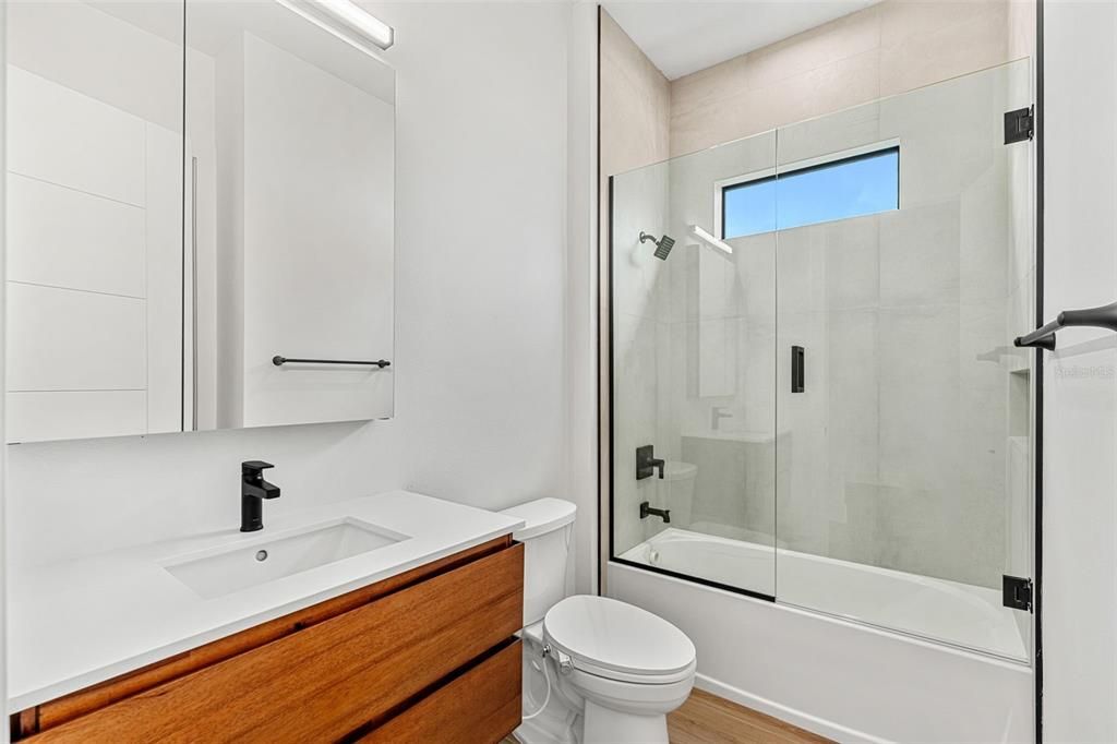 For Sale: $500,000 (3 beds, 2 baths, 1740 Square Feet)