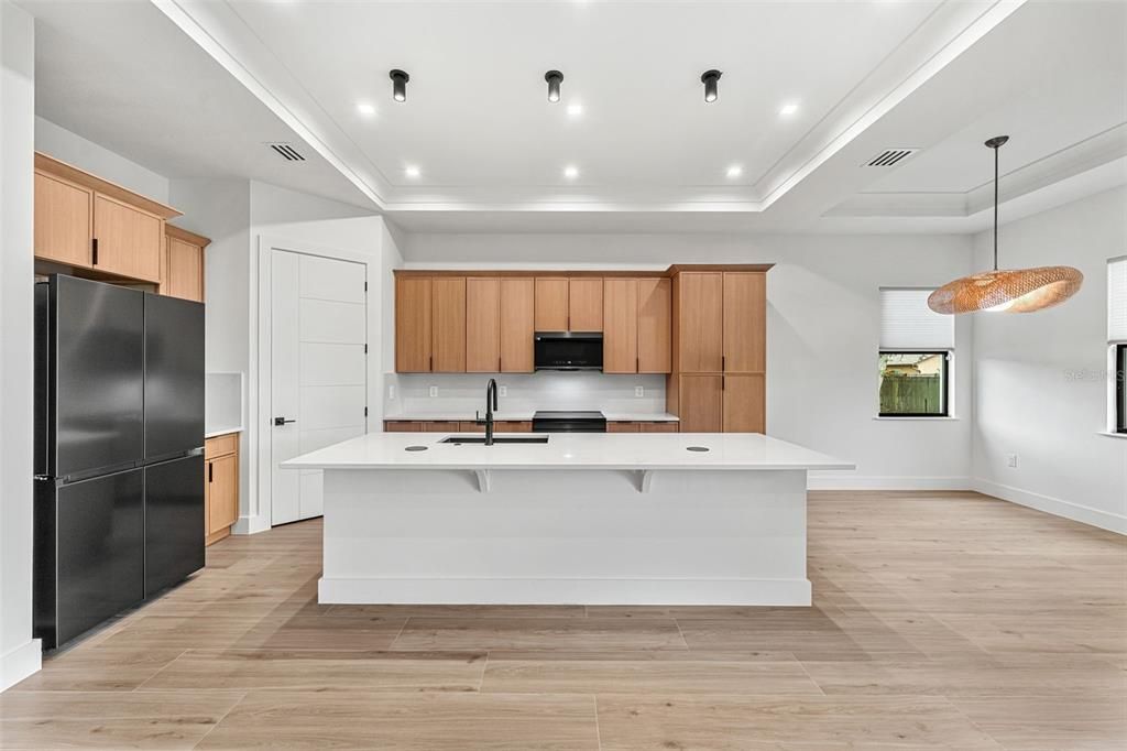 For Sale: $500,000 (3 beds, 2 baths, 1740 Square Feet)