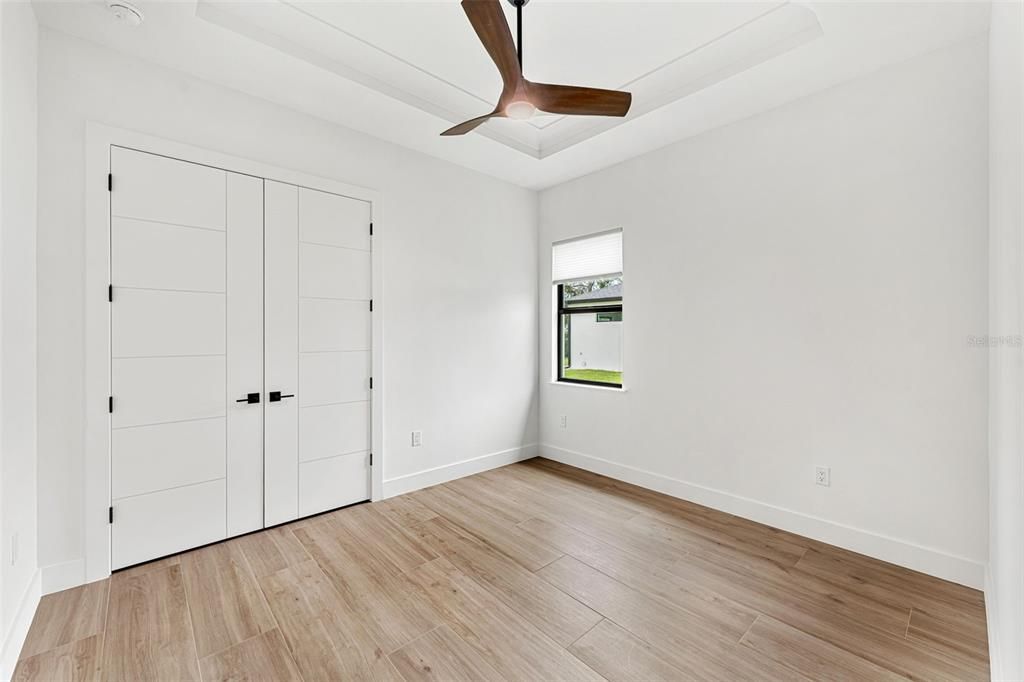 For Sale: $500,000 (3 beds, 2 baths, 1740 Square Feet)