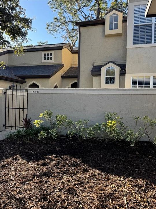 На продажу: $250,000 (2 спален, 2 ванн, 1234 Квадратных фут)