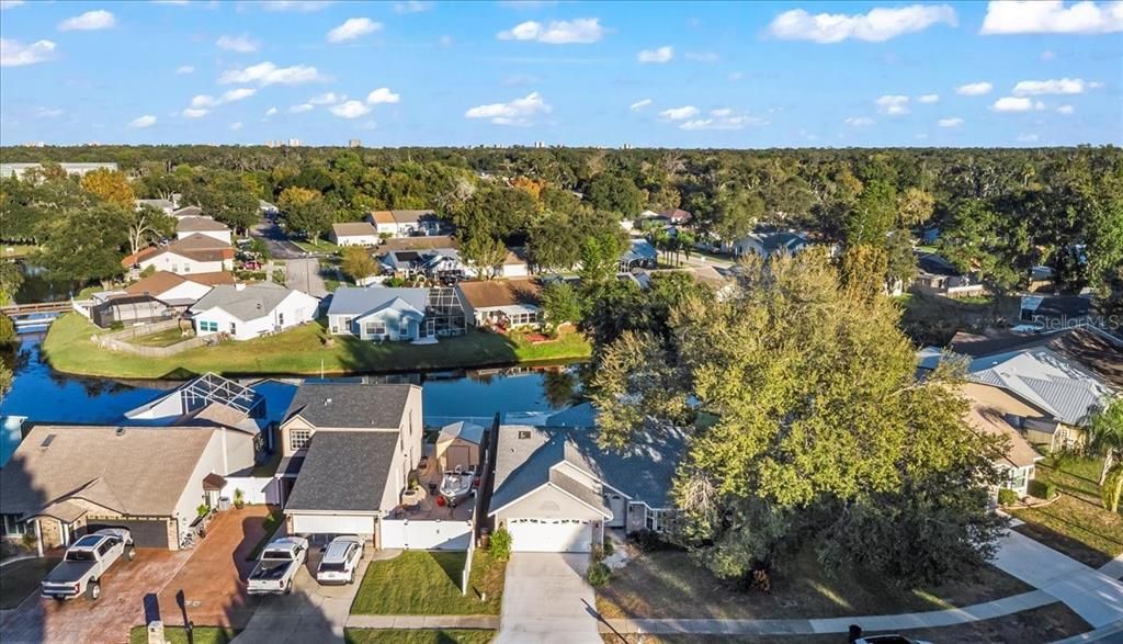 На продажу: $299,900 (2 спален, 2 ванн, 1273 Квадратных фут)