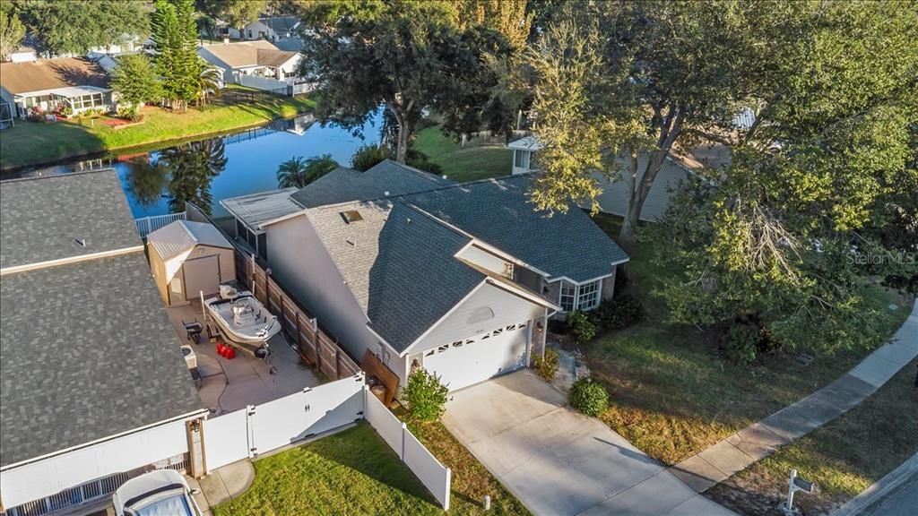 На продажу: $299,900 (2 спален, 2 ванн, 1273 Квадратных фут)