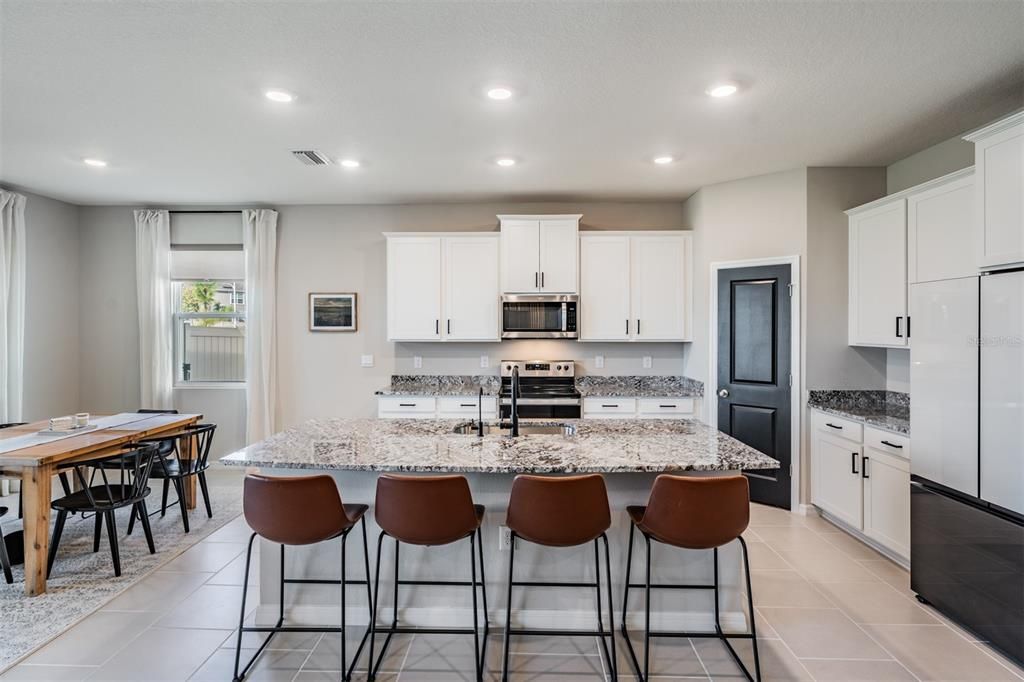 En Renta: $3,000 (4 camas, 2 baños, 2045 Pies cuadrados)