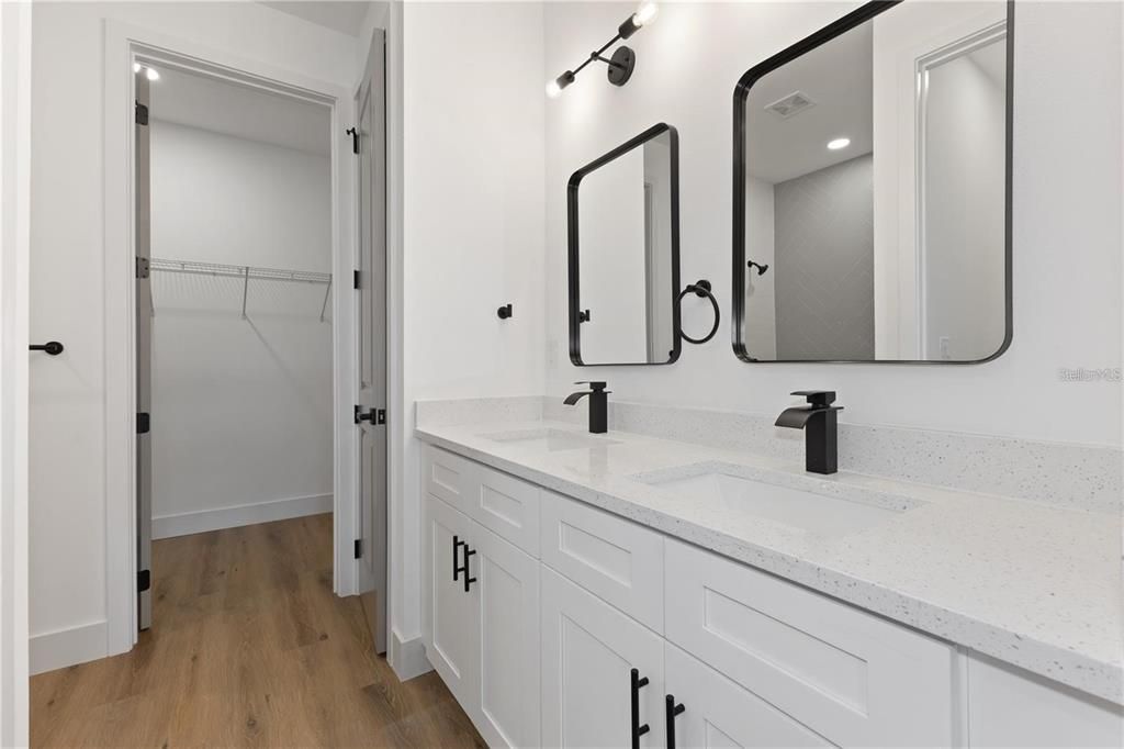 For Rent: $2,300 (4 beds, 2 baths, 1804 Square Feet)