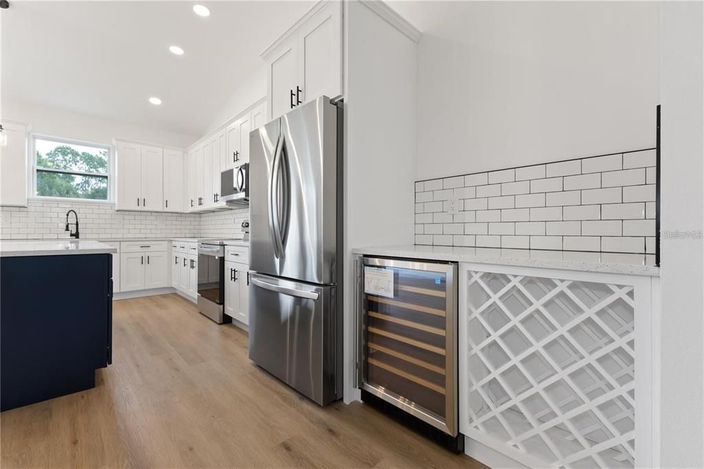 For Rent: $2,300 (4 beds, 2 baths, 1804 Square Feet)