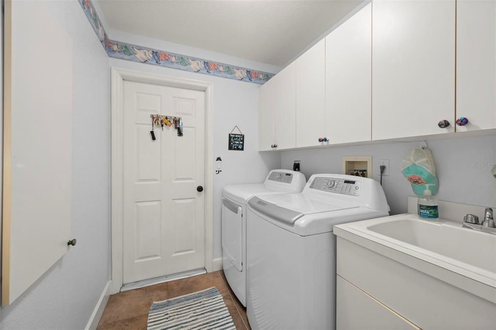 На продажу: $550,000 (3 спален, 2 ванн, 2238 Квадратных фут)