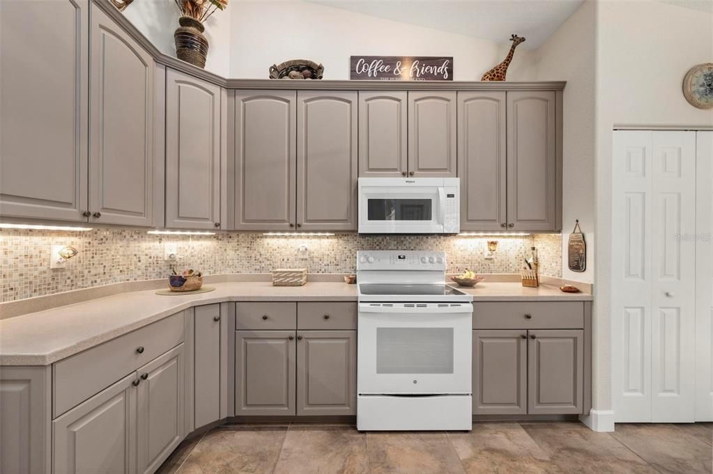 На продажу: $550,000 (3 спален, 2 ванн, 2238 Квадратных фут)