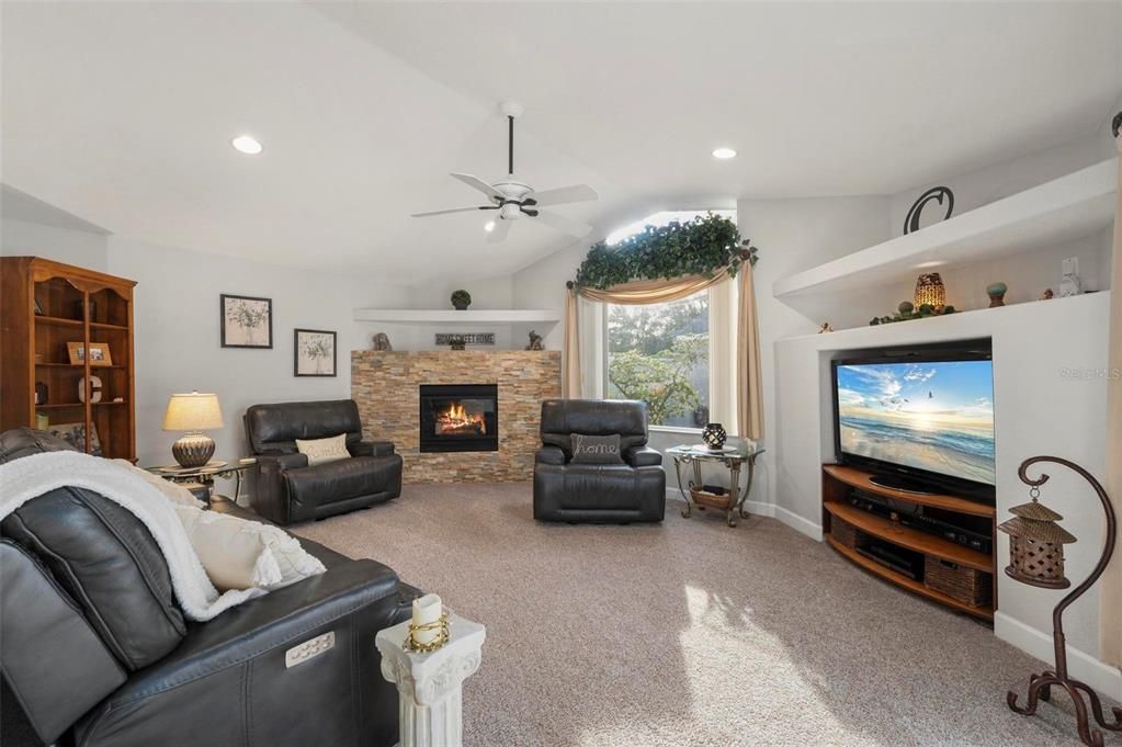 На продажу: $550,000 (3 спален, 2 ванн, 2238 Квадратных фут)