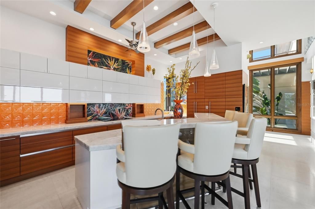 На продажу: $9,875,000 (4 спален, 4 ванн, 4338 Квадратных фут)