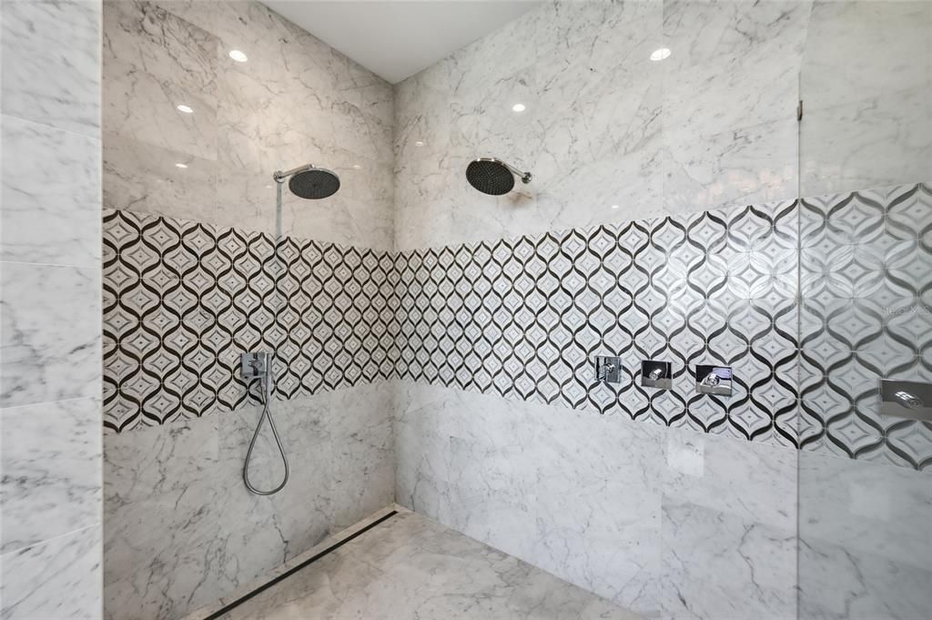 На продажу: $9,875,000 (4 спален, 4 ванн, 4338 Квадратных фут)