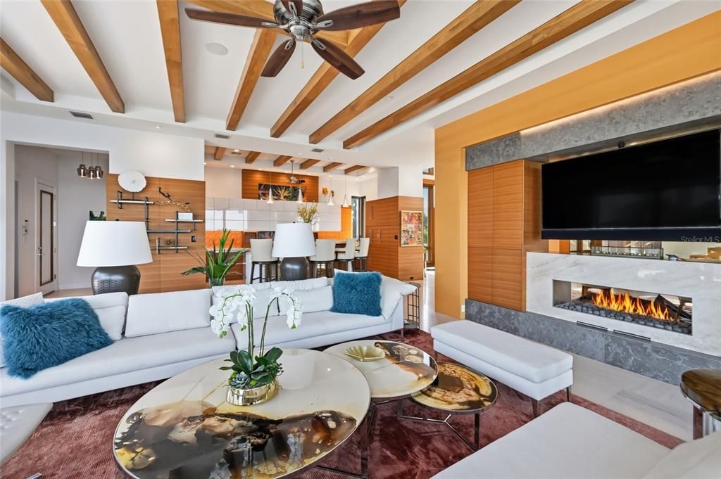 На продажу: $9,875,000 (4 спален, 4 ванн, 4338 Квадратных фут)