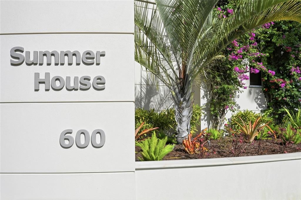 На продажу: $9,875,000 (4 спален, 4 ванн, 4338 Квадратных фут)