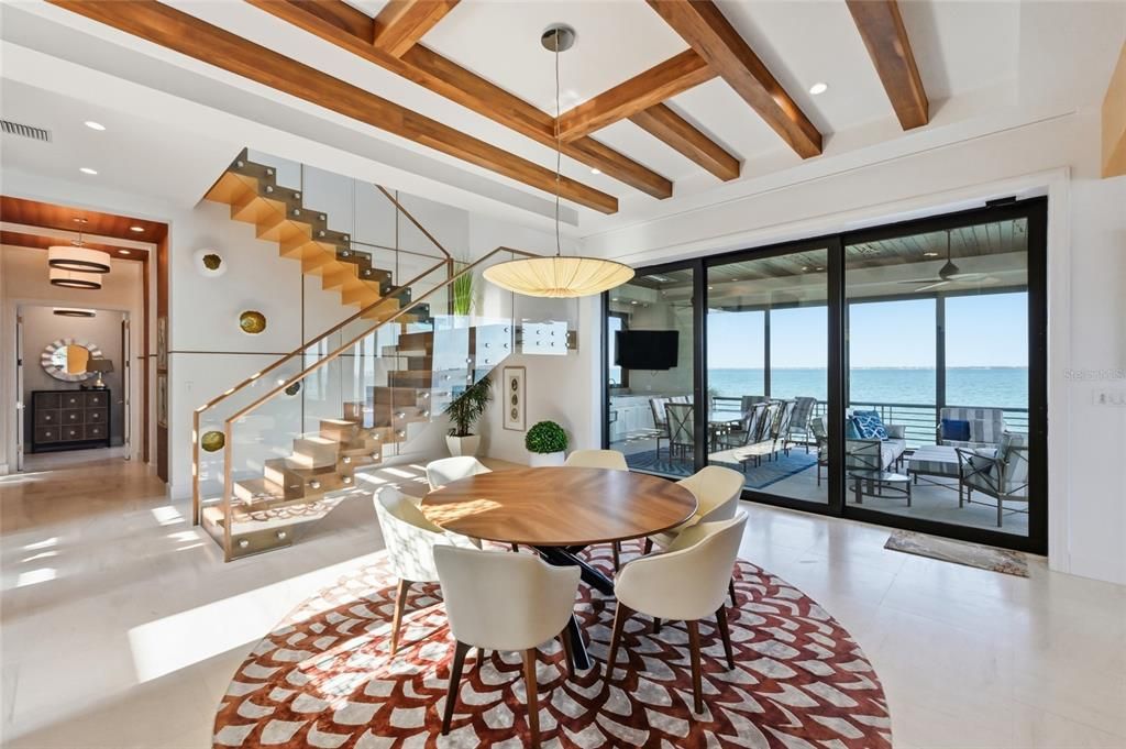 На продажу: $9,875,000 (4 спален, 4 ванн, 4338 Квадратных фут)