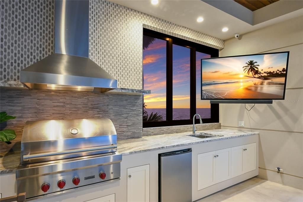 На продажу: $9,875,000 (4 спален, 4 ванн, 4338 Квадратных фут)