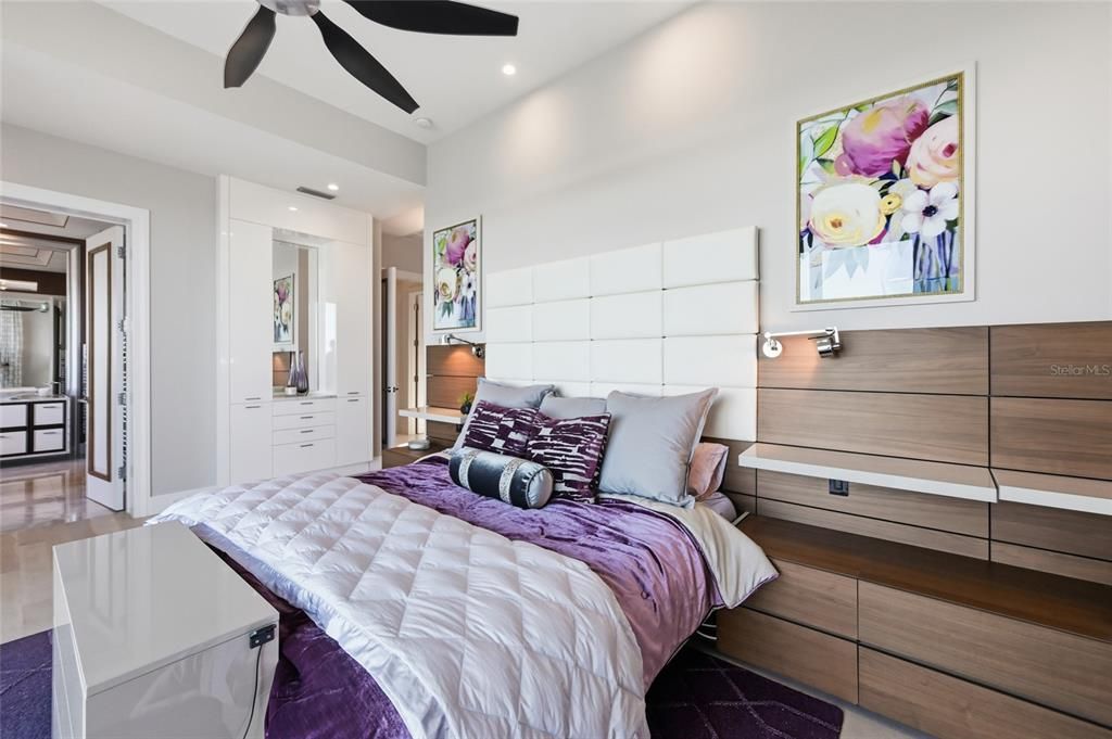 На продажу: $9,875,000 (4 спален, 4 ванн, 4338 Квадратных фут)