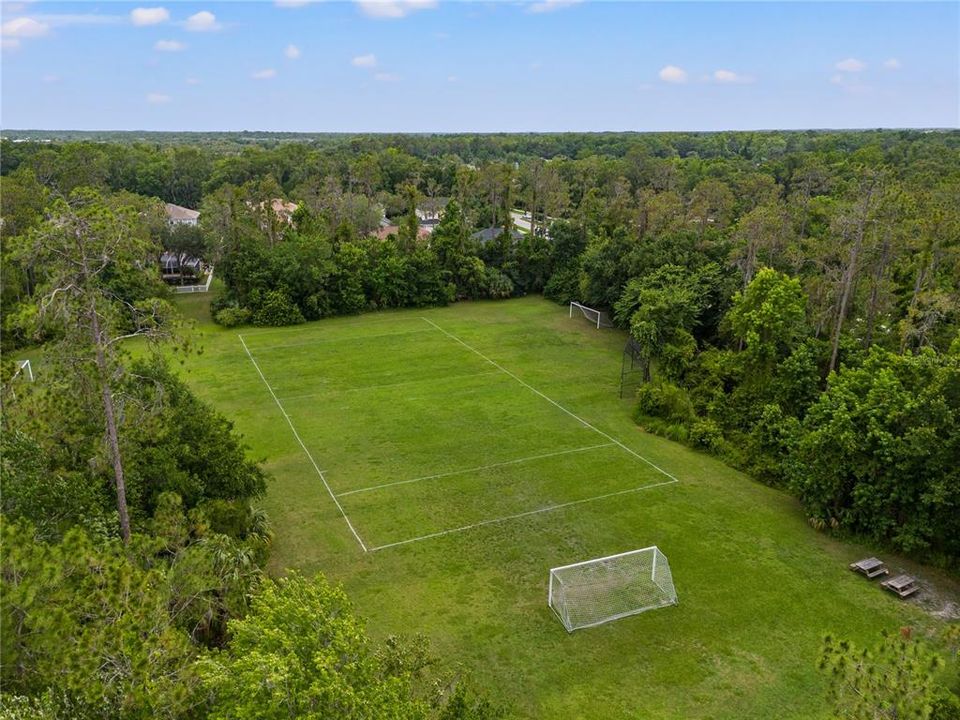 Activo con contrato: $525,000 (4 camas, 3 baños, 2551 Pies cuadrados)