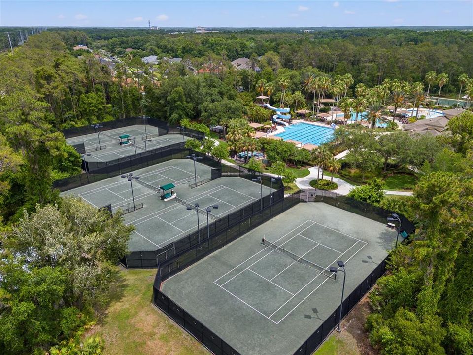 Activo con contrato: $525,000 (4 camas, 3 baños, 2551 Pies cuadrados)