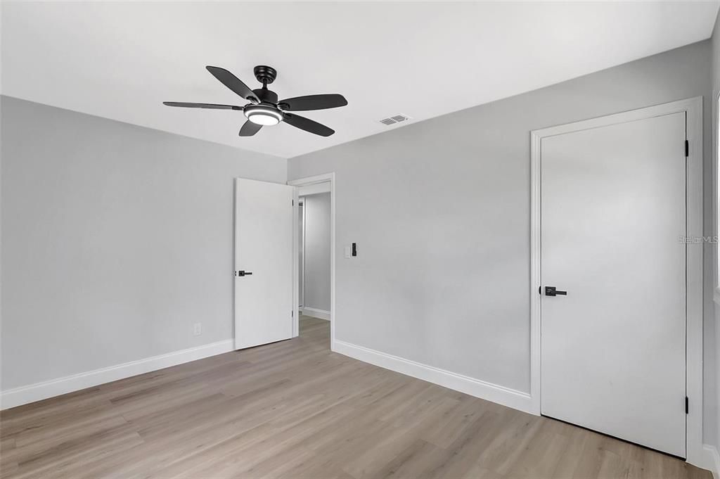 Active With Contract: $379,800 (3 beds, 2 baths, 1634 Square Feet)