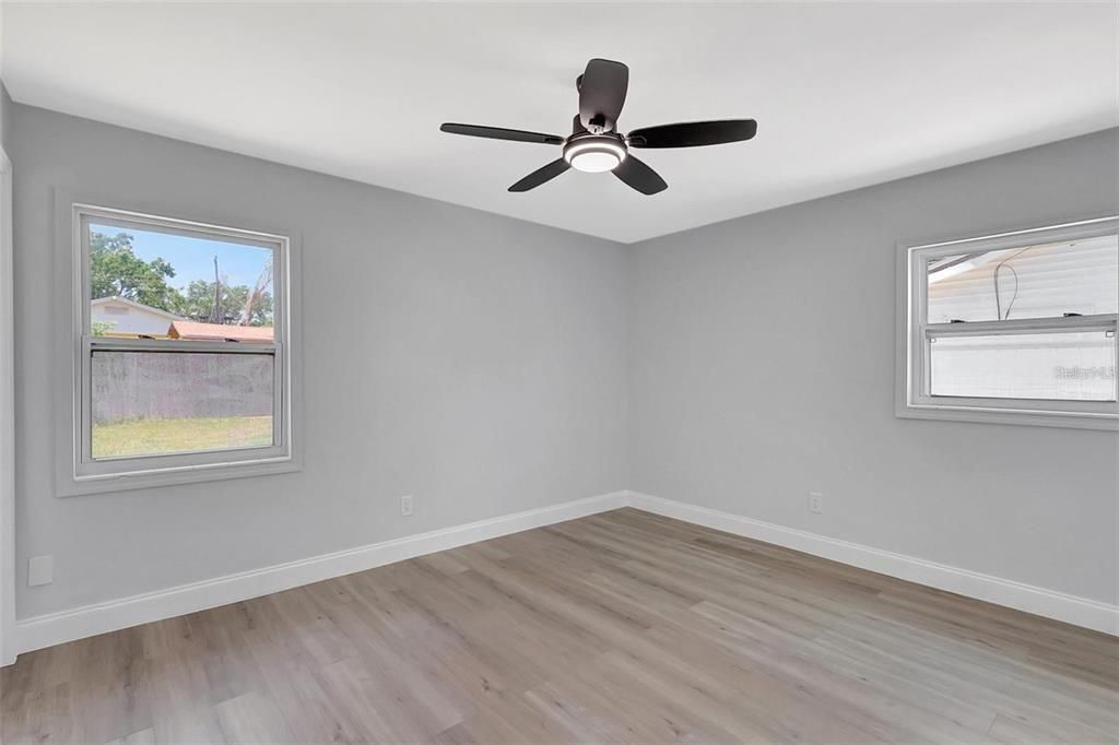 Active With Contract: $379,800 (3 beds, 2 baths, 1634 Square Feet)
