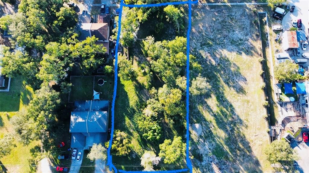 На продажу: $350,000 (0.86 acres)