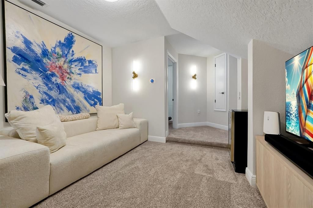 For Sale: $2,500,000 (5 beds, 4 baths, 4284 Square Feet)