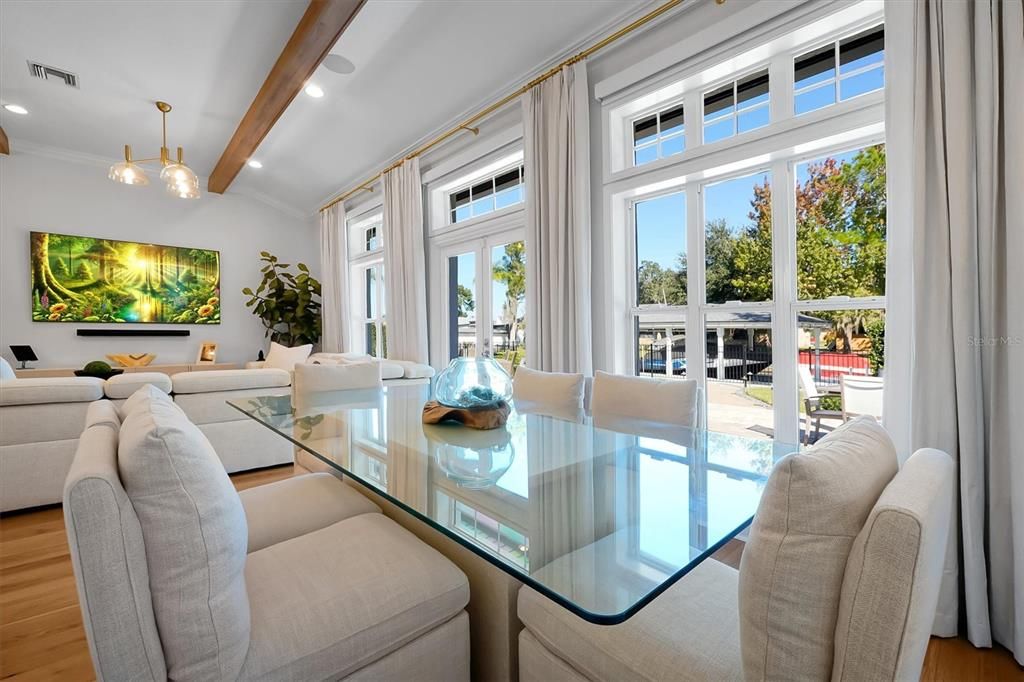 For Sale: $2,500,000 (5 beds, 4 baths, 4284 Square Feet)