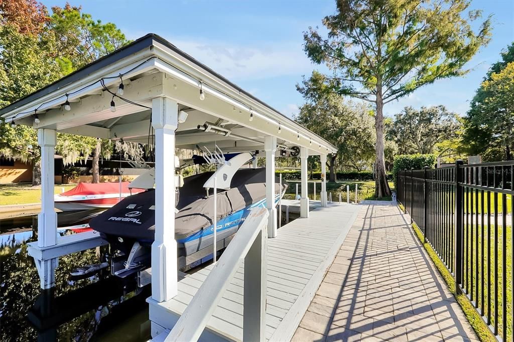 For Sale: $2,500,000 (5 beds, 4 baths, 4284 Square Feet)