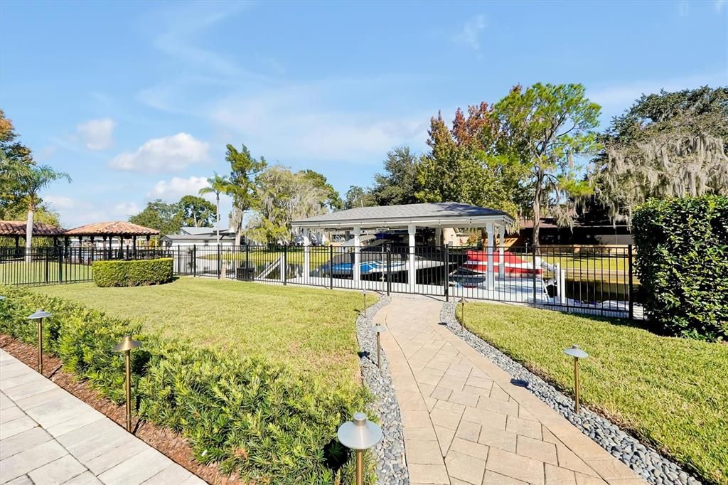 For Sale: $2,500,000 (5 beds, 4 baths, 4284 Square Feet)