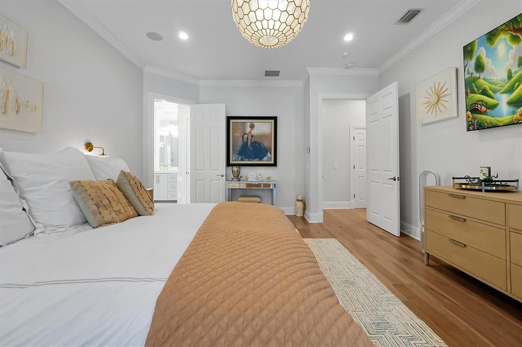 For Sale: $2,500,000 (5 beds, 4 baths, 4284 Square Feet)