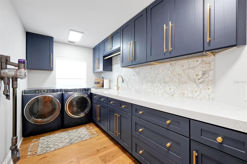 For Sale: $2,500,000 (5 beds, 4 baths, 4284 Square Feet)