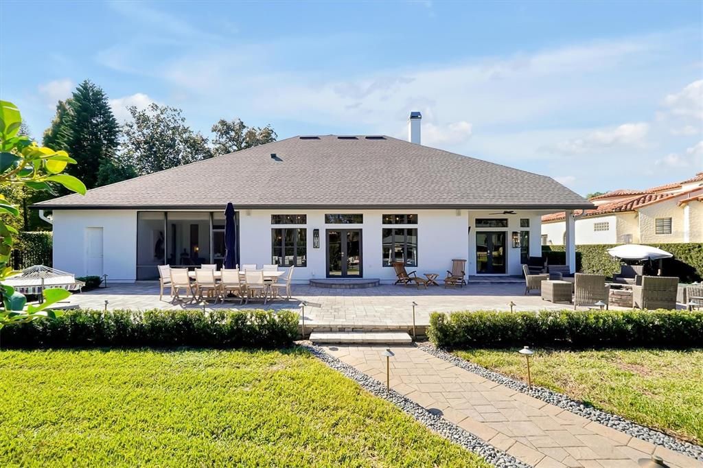 For Sale: $2,500,000 (5 beds, 4 baths, 4284 Square Feet)