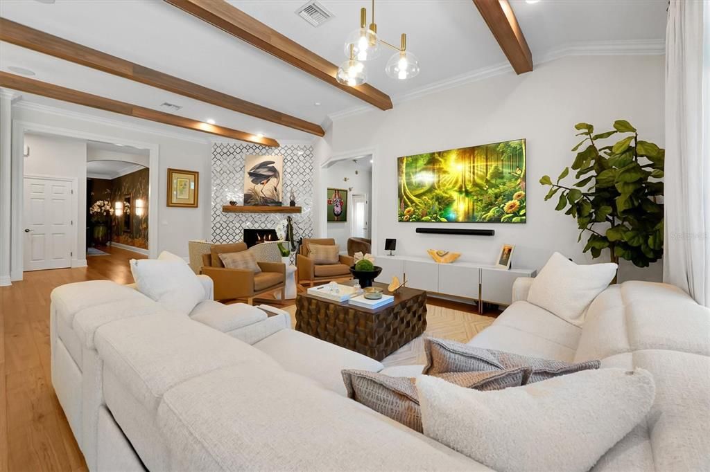 For Sale: $2,500,000 (5 beds, 4 baths, 4284 Square Feet)