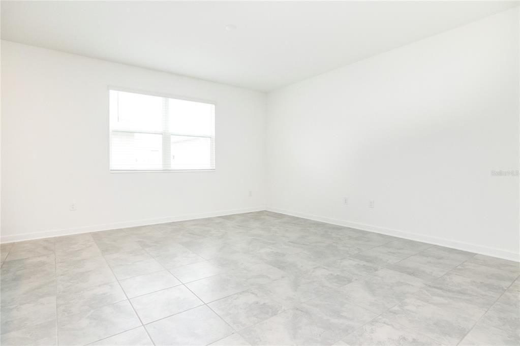 For Rent: $2,145 (3 beds, 2 baths, 1615 Square Feet)