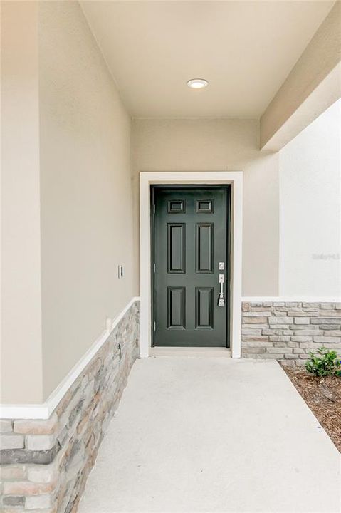 For Rent: $2,145 (3 beds, 2 baths, 1615 Square Feet)