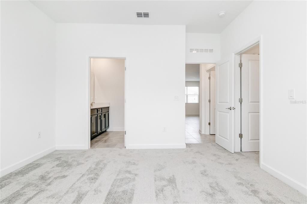 For Rent: $2,145 (3 beds, 2 baths, 1615 Square Feet)