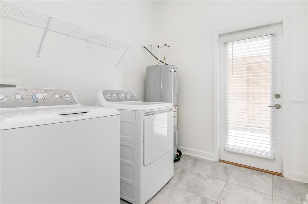 For Rent: $2,145 (3 beds, 2 baths, 1615 Square Feet)