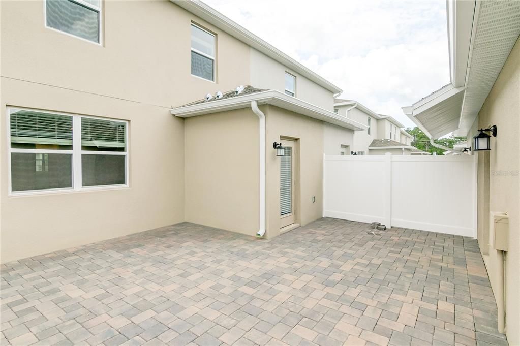 For Rent: $2,145 (3 beds, 2 baths, 1615 Square Feet)