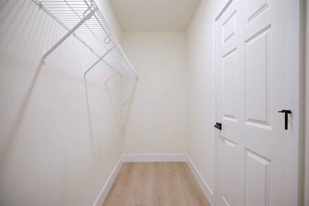 For Sale: $310,000 (3 beds, 2 baths, 1450 Square Feet)