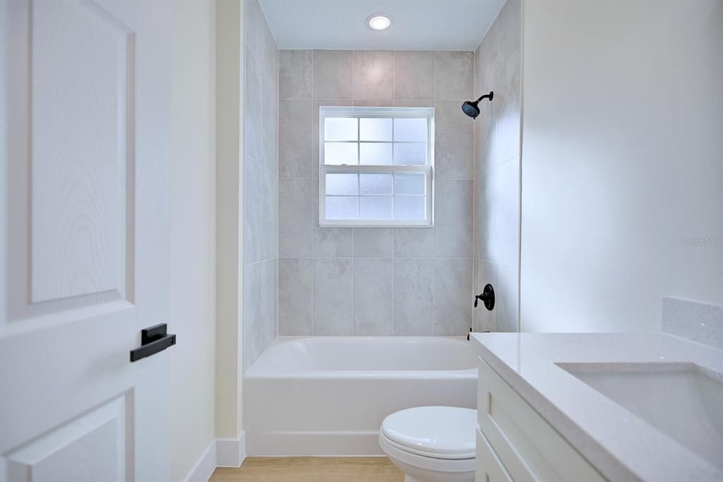 For Sale: $310,000 (3 beds, 2 baths, 1450 Square Feet)