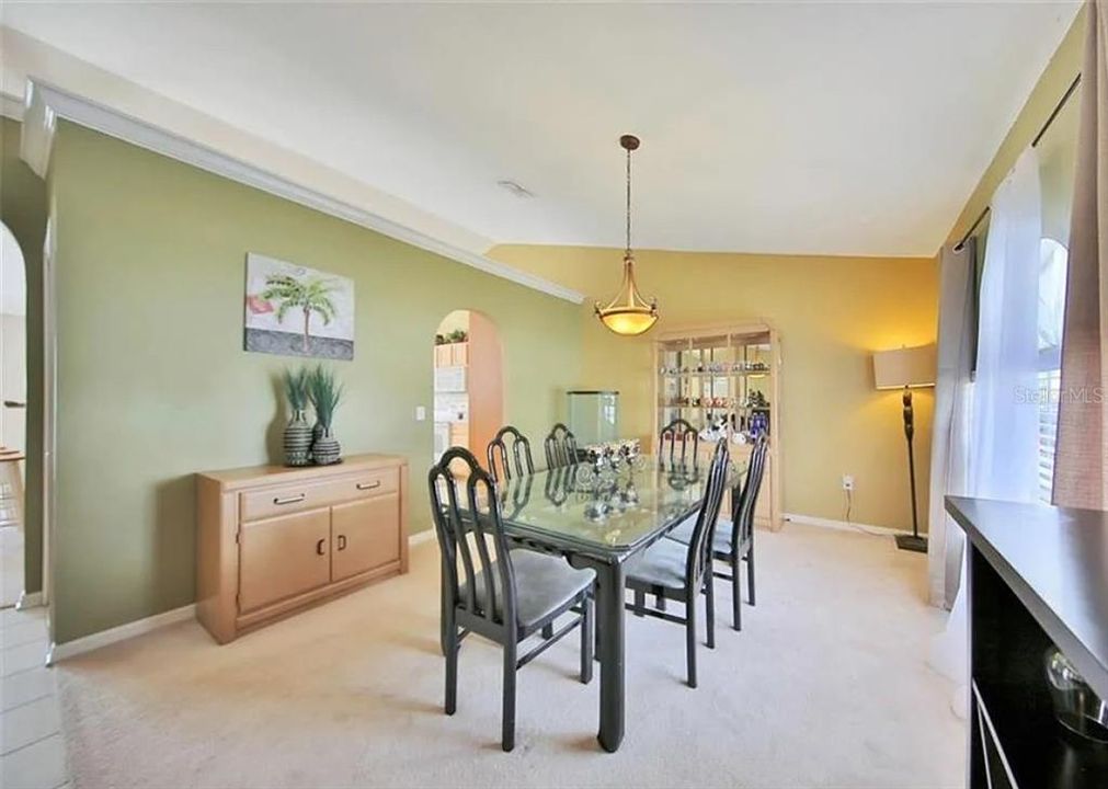 For Sale: $325,000 (4 beds, 2 baths, 2280 Square Feet)