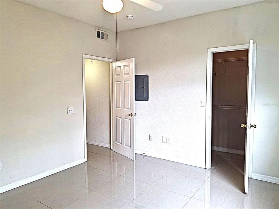 For Rent: $1,600 (2 beds, 2 baths, 1087 Square Feet)