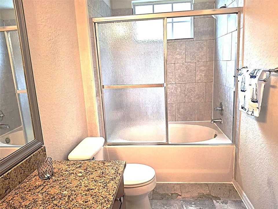 For Rent: $1,600 (2 beds, 2 baths, 1087 Square Feet)