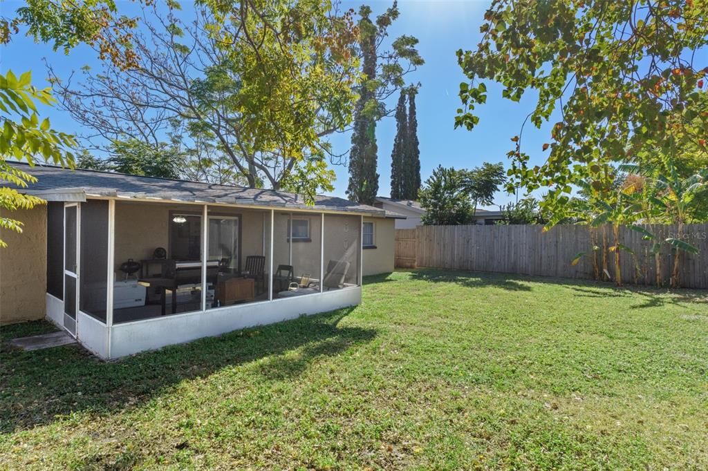 Activo con contrato: $237,000 (2 camas, 2 baños, 1012 Pies cuadrados)