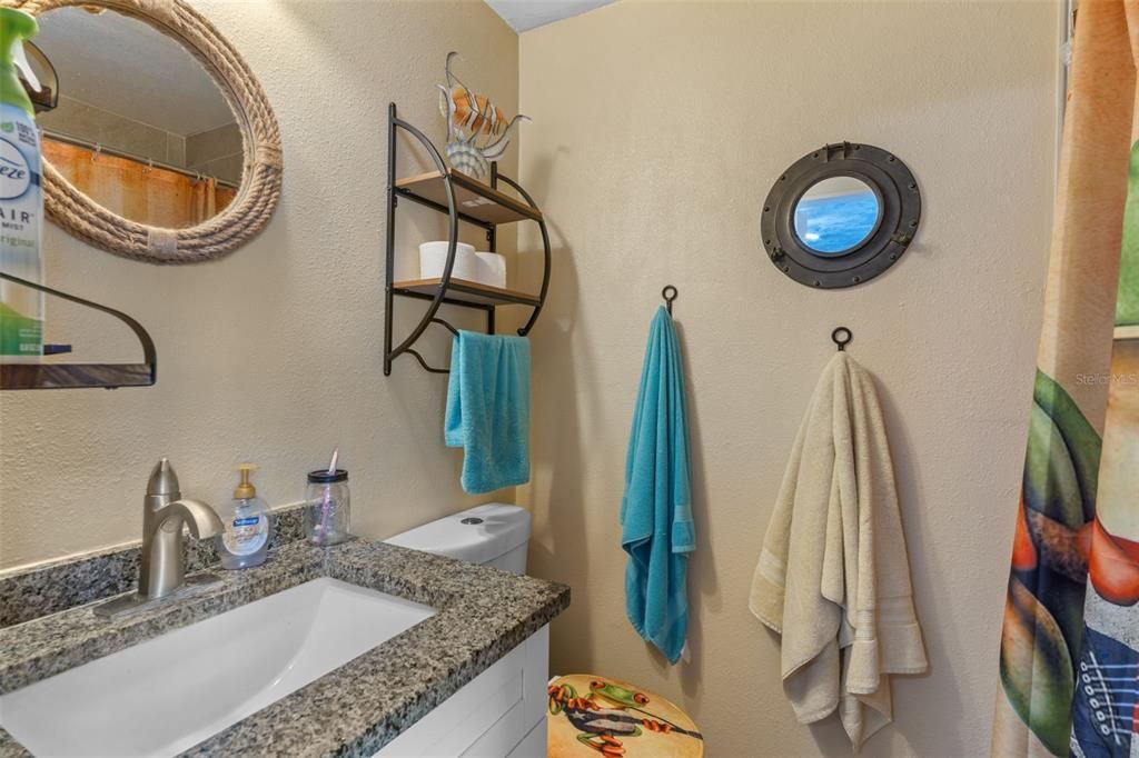 Activo con contrato: $237,000 (2 camas, 2 baños, 1012 Pies cuadrados)