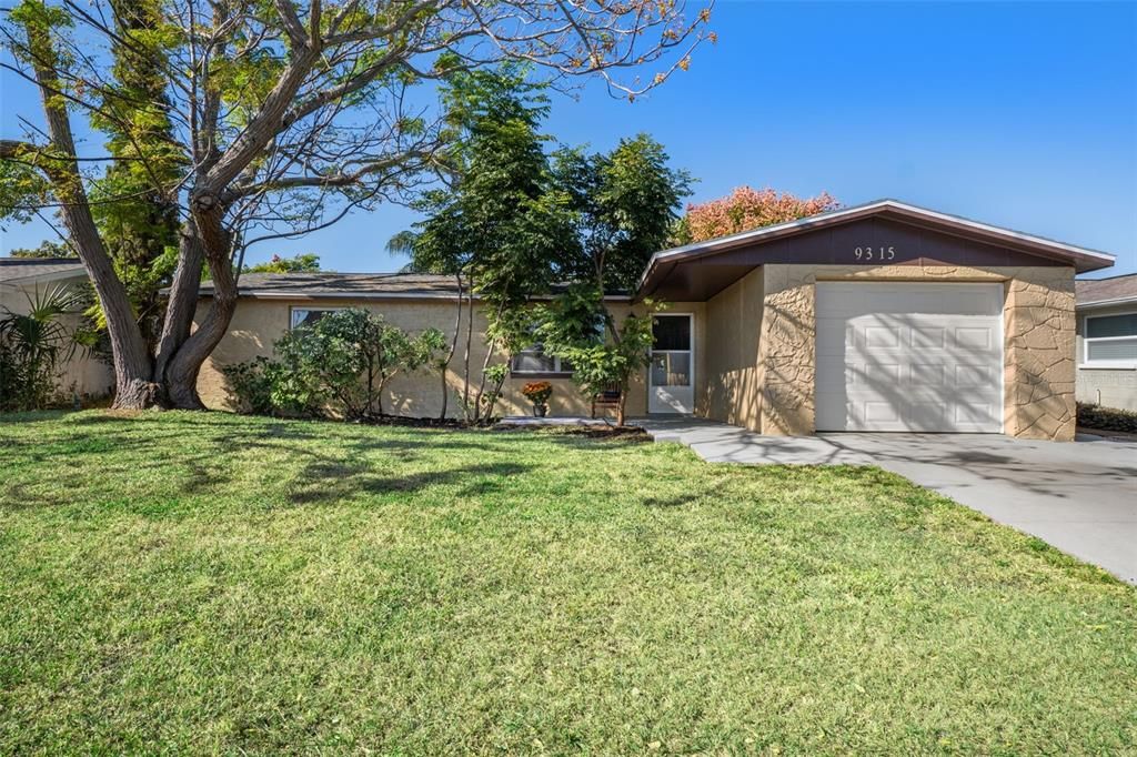 Activo con contrato: $237,000 (2 camas, 2 baños, 1012 Pies cuadrados)