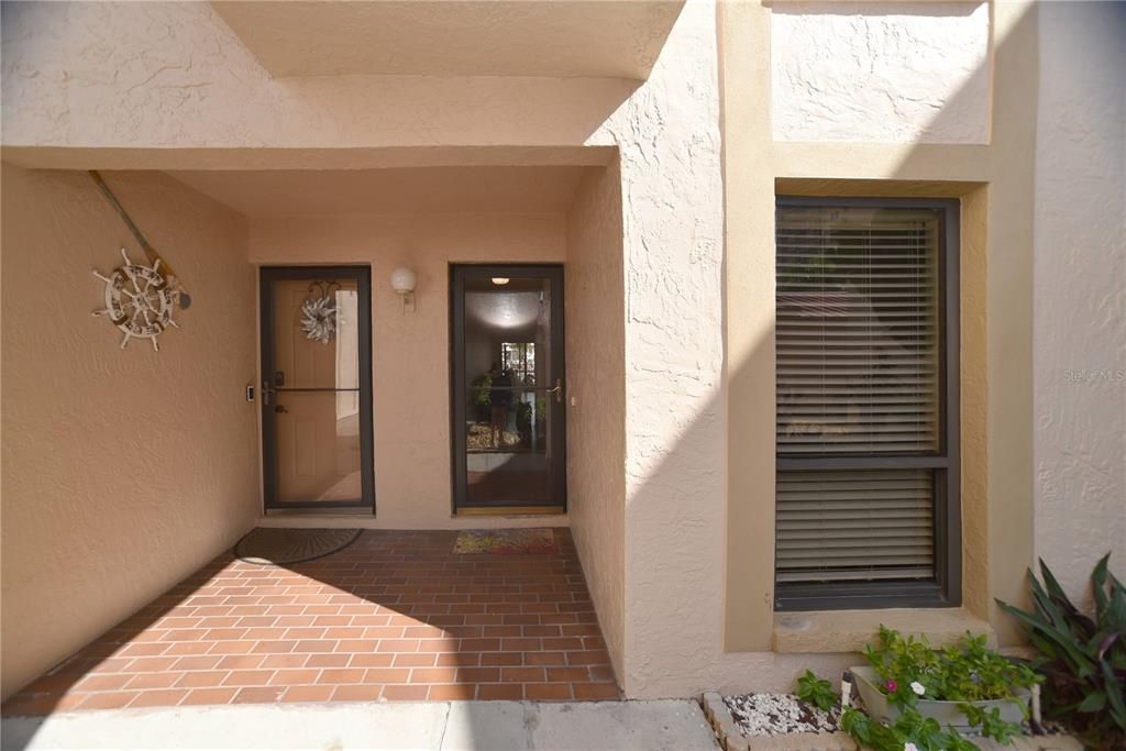 En Venta: $499,900 (2 camas, 2 baños, 1220 Pies cuadrados)