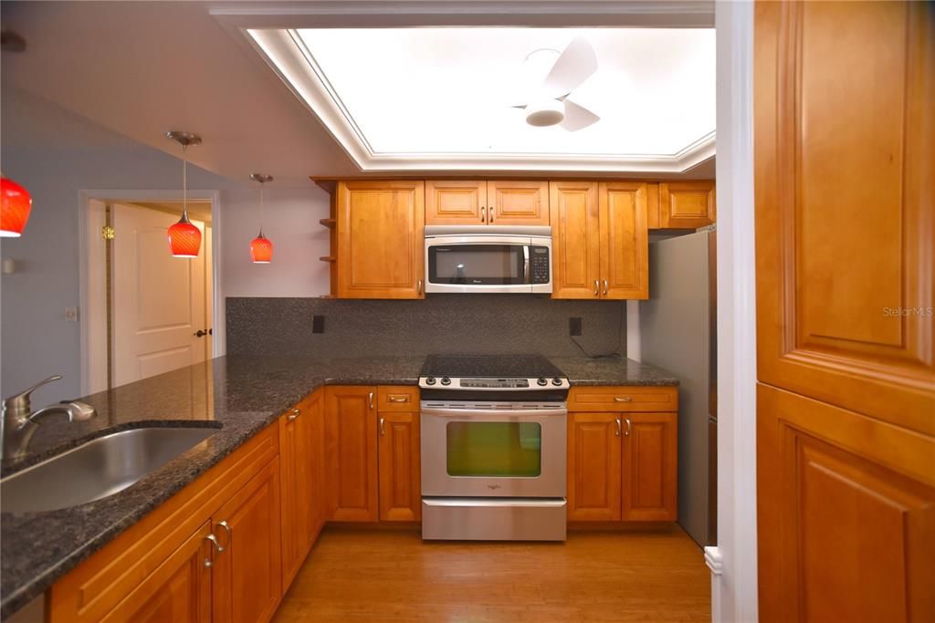 En Venta: $499,900 (2 camas, 2 baños, 1220 Pies cuadrados)