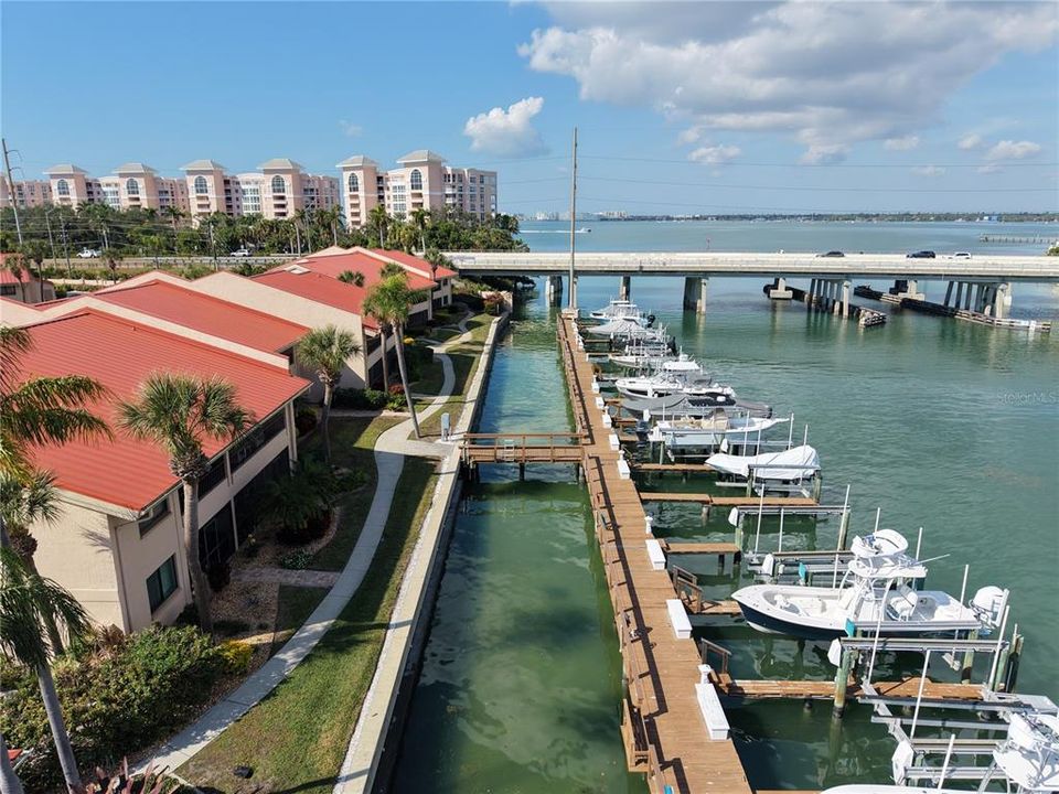 En Venta: $499,900 (2 camas, 2 baños, 1220 Pies cuadrados)