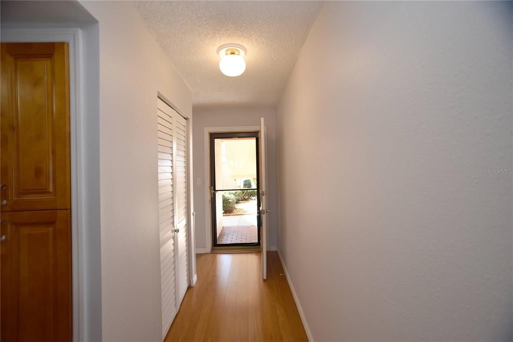 En Venta: $499,900 (2 camas, 2 baños, 1220 Pies cuadrados)