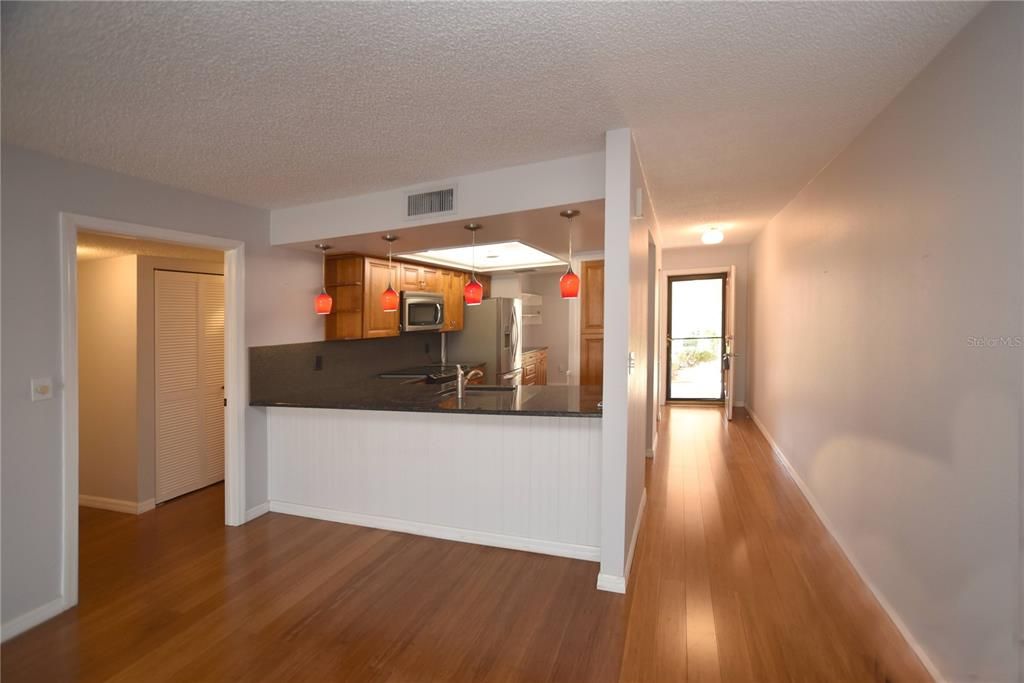 En Venta: $499,900 (2 camas, 2 baños, 1220 Pies cuadrados)